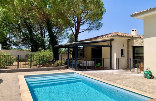 Saint-Victor-la-Coste House | Mas Standing Saint VIC