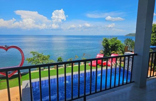 Sual House | Masamirey Hilltop Cottage with Mini Pool and Beach Access & WIFI - newly built March 2025