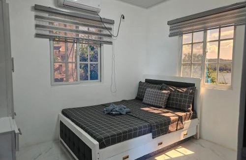 Sual House | Masamirey Hilltop Cottage with Mini Pool and Beach Access & WIFI - newly built March 2025