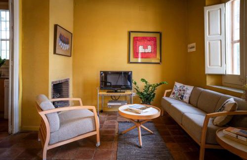 Torrelavit Villa | Masia Can Comas