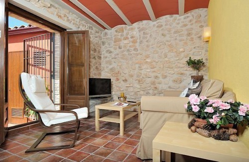 Banyeres del Penedes Apartment | Masia Casa Roja for 2 people
