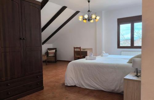 Rubielos de Mora House | Masia Del Cura