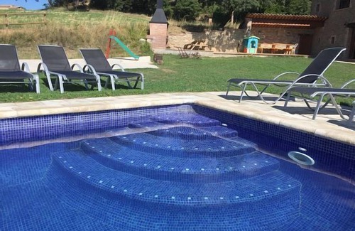 L'Espunyola Cottage | Masia La Coromina country house for 10 people perfect (full rental)