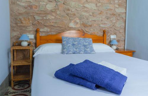 Atzeneta del Maestrat Ski Chalet | Masia Rural Canalisos