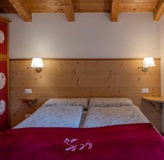 Vallelaghi Bed & Breakfast | Maso Scricciolo Farm House