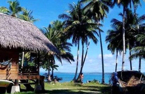 Pulau Masokut Hotel | Masokut Surf Camp Siberut