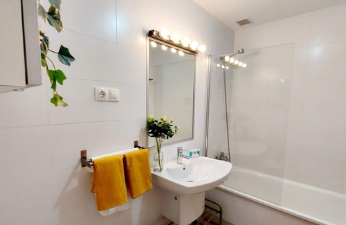 Fazouro Apartment | Masquestar Rías Altas, sea views, swimming pool, parking