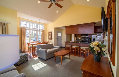 McGaheysville House | Massanutten's Regal Vistas by Tripforth