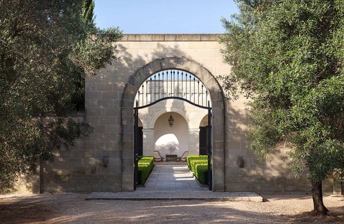 Carpignano Salentino House | Masseria La Rosa Luxury Villa in Puglia with pool