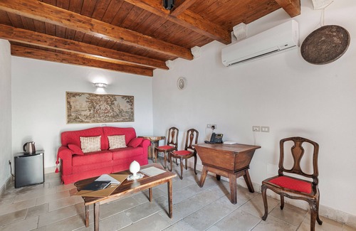 Villa Castelli House | Masseria Antoglia Gelso Superior Room, Villa Castelli, Italy