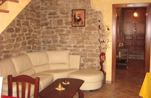 Pietrelcina Bed & Breakfast | Masseria Rosella - Longhi