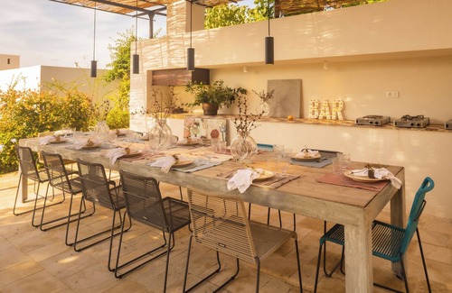 Muro Leccese Villa | Masseria with pool and garden in the center of town and 15 min from the beach