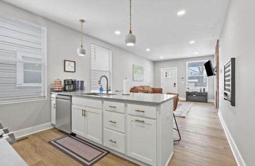 Livingston Park House | Massive home downtown with Hot Tub