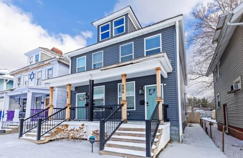Livingston Park House | Massive home downtown with Hot Tub