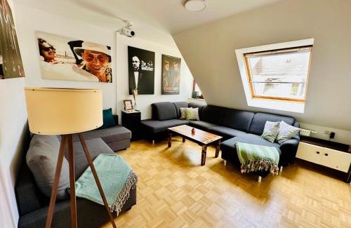 Suedvorstadt Apartment | Massive Karli Loft - over 130 meters floor space - home theater room - 4 private sleeping areas - best location in Leipzig