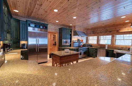 Harbor Springs House | Massive Lodge! 7500+ sq ft Sleeps 20! Golf, Fish, Trails, Wineries, Ski, Relax!