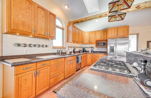 Red Lodge House | Massive Red Lodge Mountain Hideaway w/Views!