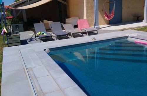 Virazeil Bed & Breakfast | Master bedroom and pool in a quiet country setting