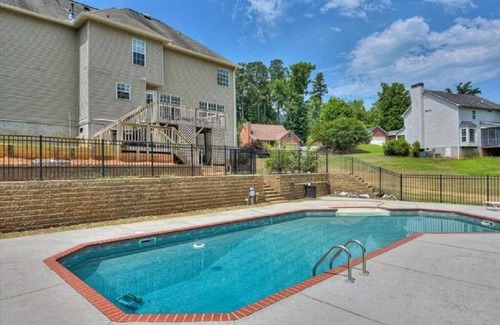 Martinez House | Master's 2025 Rental 4BR With Pool 5 Miles from Augusta National!