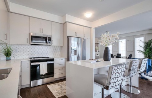 Bradford House | Masterfully Designed Private Suite