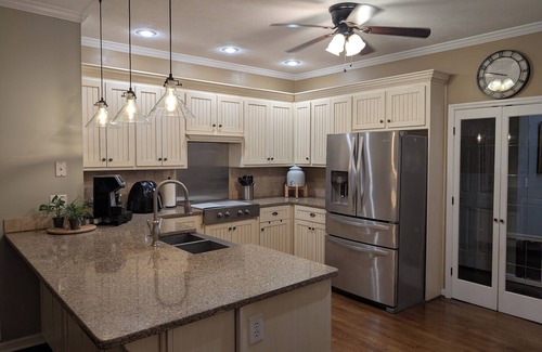 Martinez House | Masters Getaway: Relax in Our Spacious 3BR/2.5BA, Just 4.9 Miles from the Action