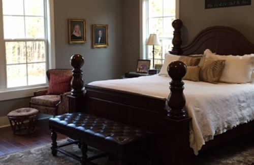 Bath House | Masters Golf Tournament Rental