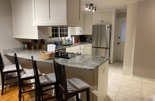 Montclair House | Masters Rental 5br 3.5ba; Less than 4mi from Augusta National with putting green