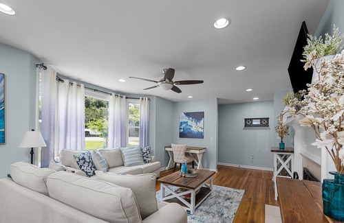 Harrisburg House | Masters Rental with Pool!!