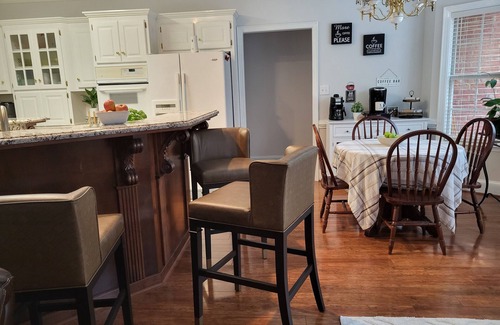 Gracewood House | Masters Tournament, Pet friendly, Home away from Home