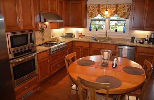 Snelling Bed & Breakfast | Masters Week Rental 4-BR 3-Bath Bed and Breakfast 45 miles from Augusta National