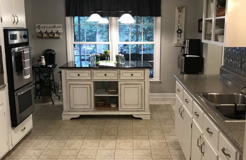 Aiken House | Master’s Week Special! 5 Bedroom 3 Bath located near beautiful downtown Aiken.