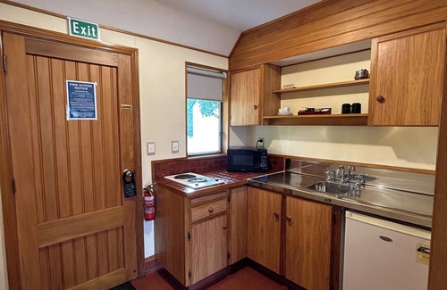 Solway Hotel | Masterton Motor Lodge