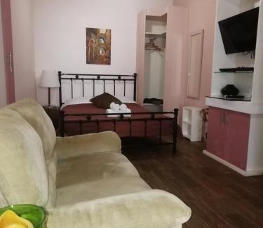 Chios Apartment | Mastic Point Studios