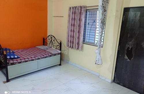 Akalkot House | Masuti Homestay for Swami Bhakts AC room
