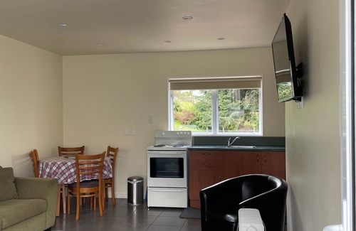 Murchison Hotel | Mataki Motels
