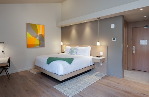 Eastsound Hotel | Matia - Luxurious Night’s Sleep