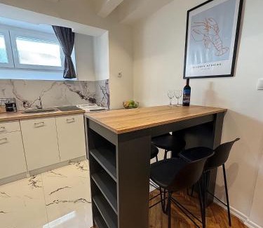 Downtown Apartment | Matija Urban Suits- Downtown