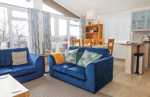 Newton Ferrers Cottage | MATILDA LODGE, with a garden in Newton Ferrers
