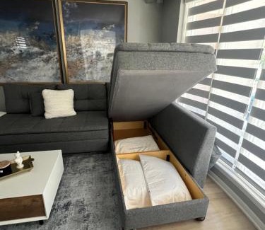 Lakeview Apartment | Matilda’s Luxury House