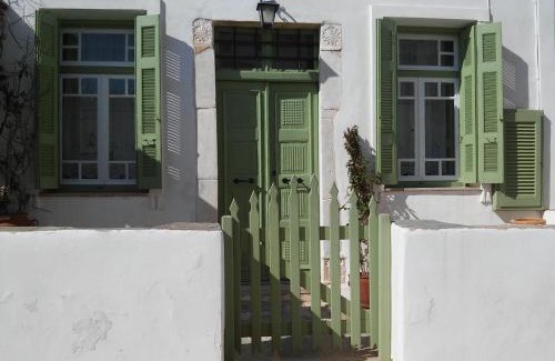 Folegandros Town House | Matsas Mansions