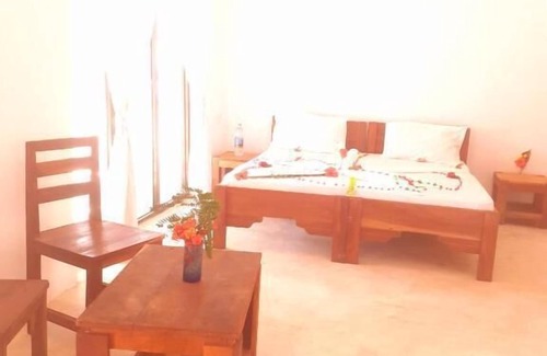 Mkunguni Hotel | Maua beach lodge