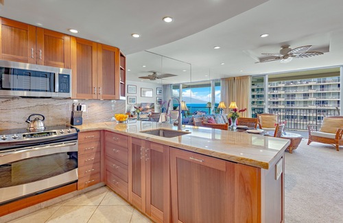 Kaanapali Condo | Maui Resort Rentals: The Whaler 707 - Luxuriously Remodeled 7th Floor 1BR/2BA w/Stunning Ocean and Mountain Views!