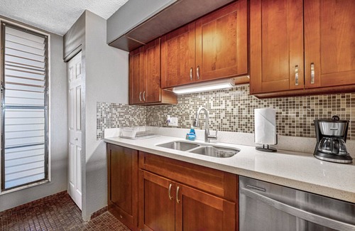Kahana House | Maui Townhome across the Street from Pohaku Beach w/Incredible Ocean Views
