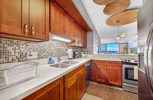 Kahana House | Maui Townhome across the Street from Pohaku Beach w/Incredible Ocean Views