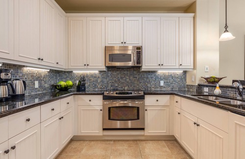 Kulalani Condo | Mauna Lani Resort: Two Large Suites, Shop Nearby, Beach Club access.