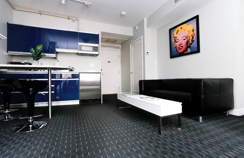 Back Bay Apartment | Maverick Suites at 245 Newbury St
