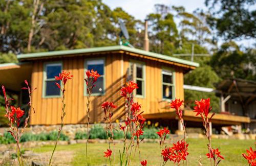 Adventure Bay House | Mavista Cottage