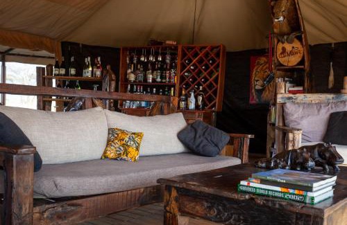 Serengeti National Park Cabin | Mawe Tented Camp