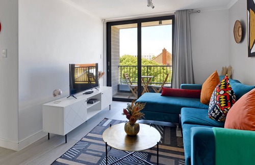 Observatory Apartment | Mawethu | Stunning Observatory Apartment | Pool