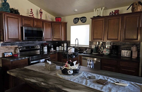 Parker Strip House | Max View Summary: Max